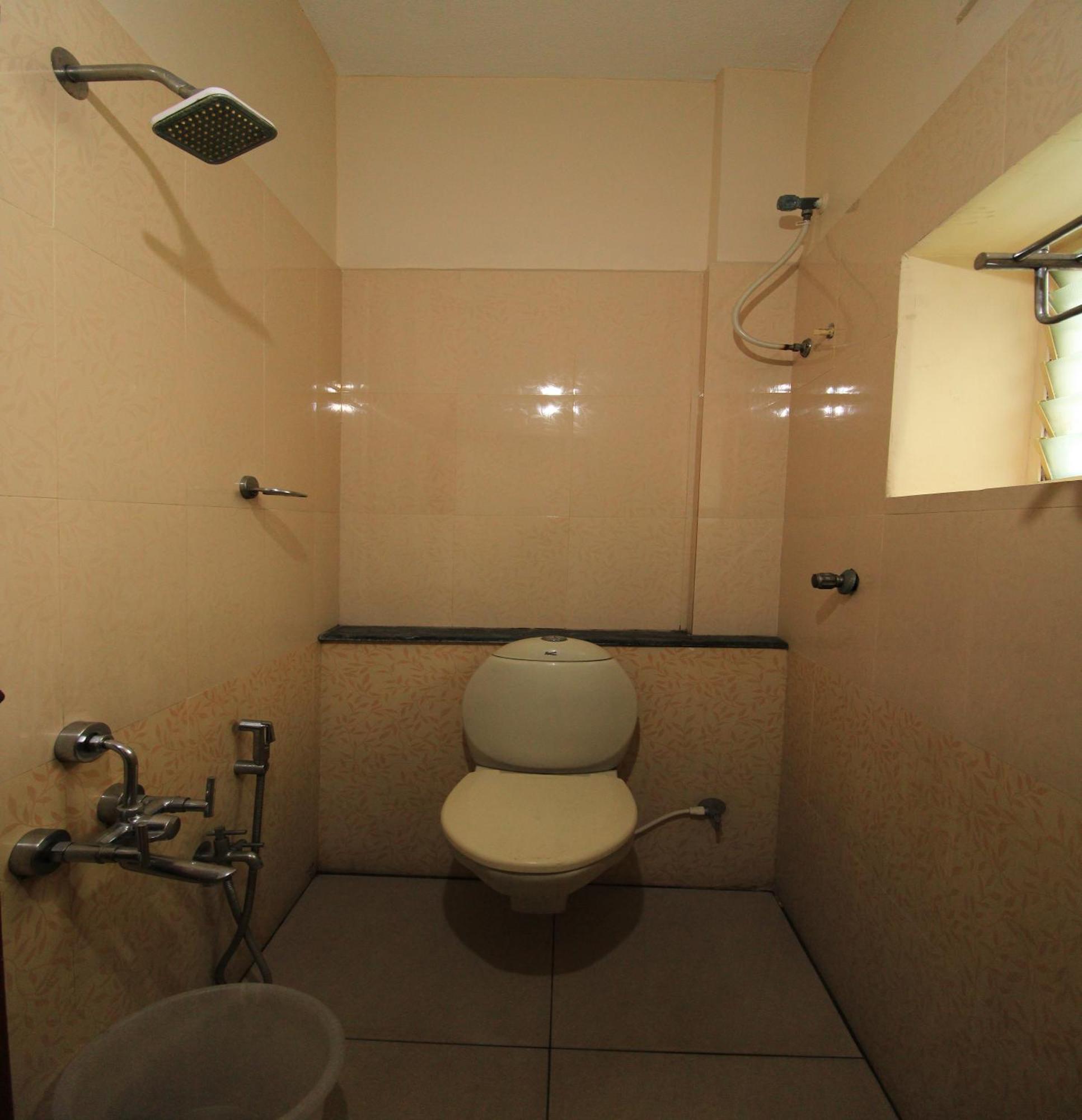 Hotel Rathnavel Towers Csennai Kültér fotó