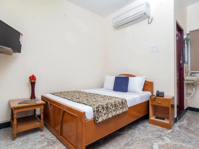 Hotel Rathnavel Towers Csennai Kültér fotó